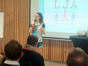 laura-di-muzio-conferenciere